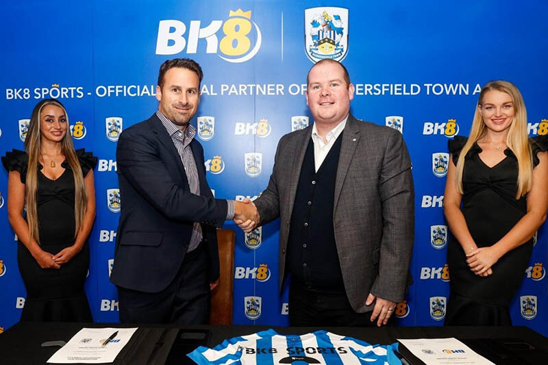 thông tin BK8 với vai trò đối tác toàn cầu của CLB Huddersfield Town